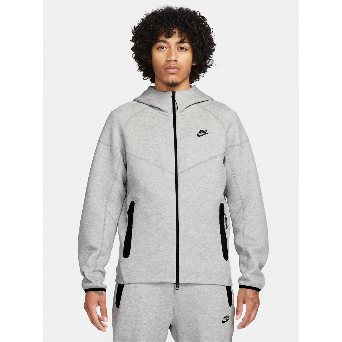 Casaco Nike Sportswear Tech Fleece Windrunner - FB7921-010